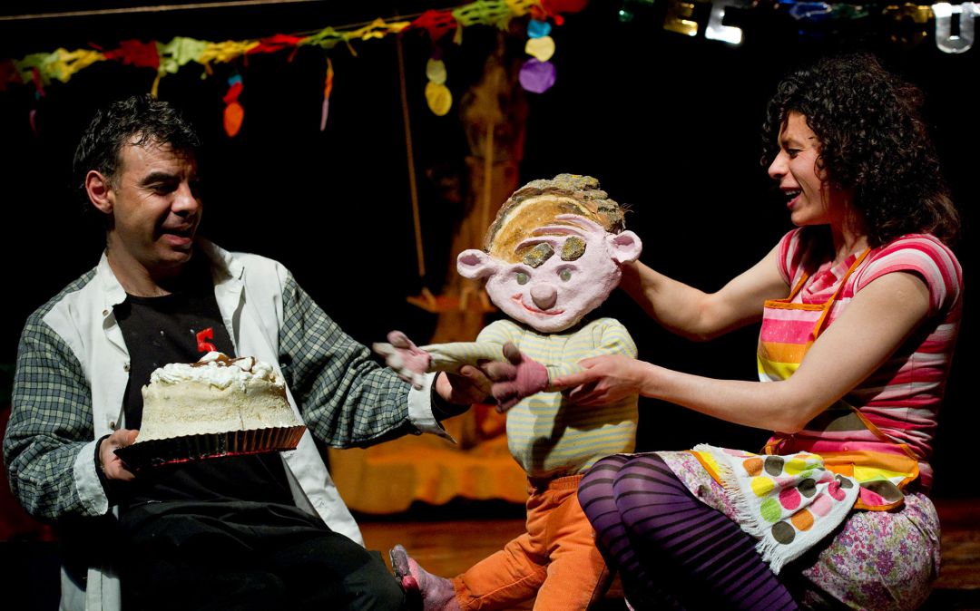 Fabularia Teatro durante una de sus representaciones Fabularia Teatro durante una de sus representaciones