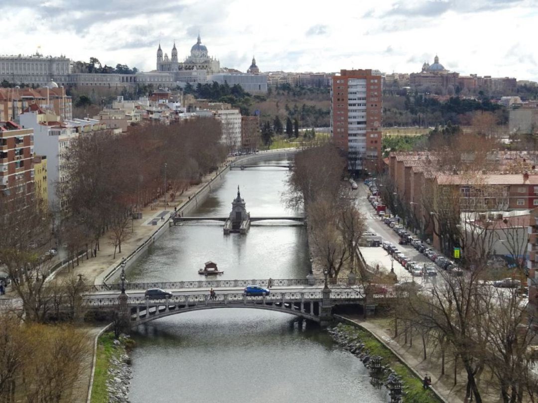 El recuperado río madrileño ofrece una ruta que recorre la capital por zonas urbanas y naturales El recuperado río madrileño ofrece una ruta que recorre la capital por zonas urbanas y naturales