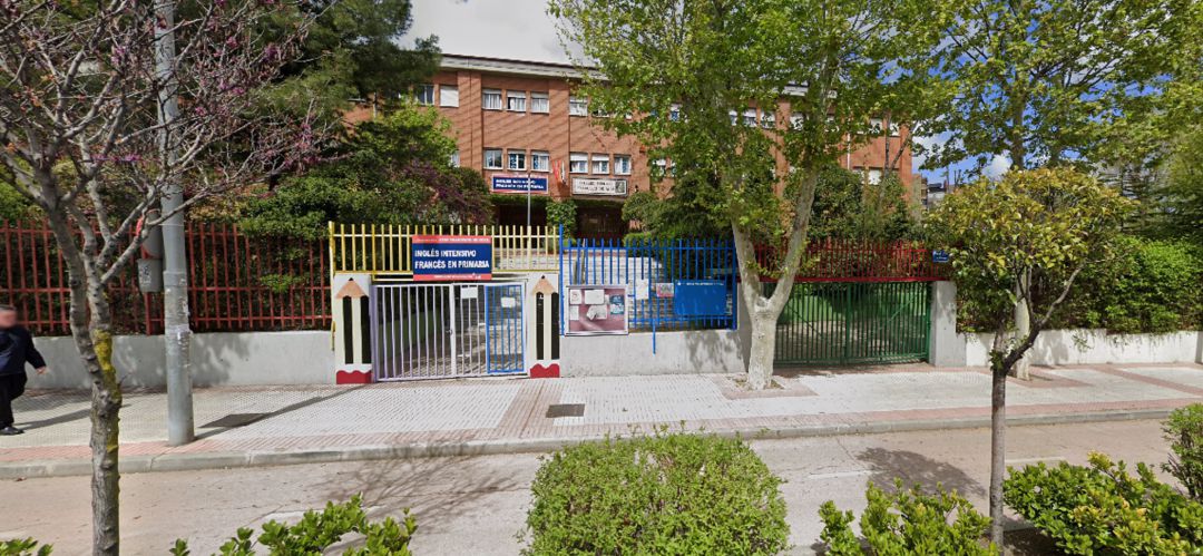 Exterior del colegio Francisco de Goya en Fuenlabrada Exterior del colegio Francisco de Goya en Fuenlabrada