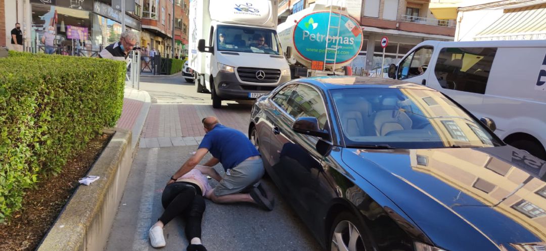 Una joven resultó atropellada en la calle Valladolid de Medina del Campo Una joven resultó atropellada en la calle Valladolid de Medina del Campo