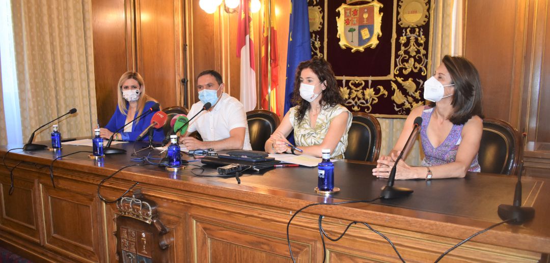 Los responsables de Junta y Diputación han presentado en Cuenca el Plan de Empleo Los responsables de Junta y Diputación han presentado en Cuenca el Plan de Empleo