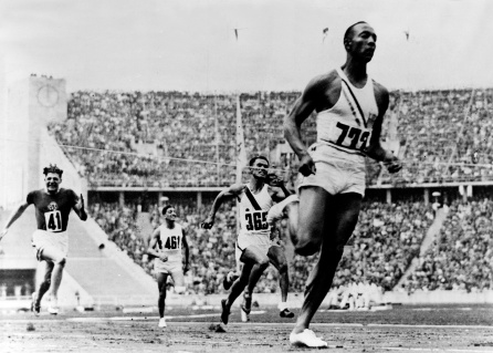 Jesse Owens en los Juegos Olímpicos de 1936 Jesse Owens en los Juegos Olímpicos de 1936