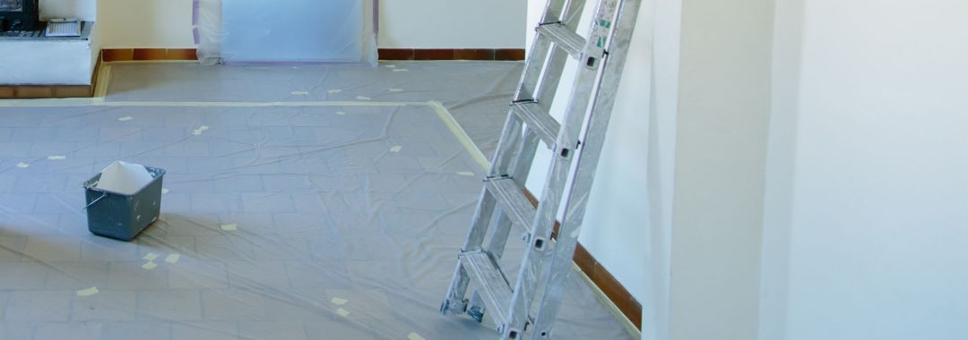 Los hechos por los que este vecino de Portugalete (Bizkaia) ha sido condenado ahora se remontan a julio de 2018, cuando buzoneó publicidad en un barrio de Bilbao en la que ofrecía la realización de "trabajos de fontanería, pintura, electricidad, ventanas, albañilería, persianas, calefacción y carpintería", así como la reforma de pisos "desde 17.000 euros con mano de obra y materiales incluidos". Los hechos por los que este vecino de Portugalete (Bizkaia) ha sido condenado ahora se remontan a julio de 2018, cuando buzoneó publicidad en un barrio de Bilbao en la que ofrecía la realización de "trabajos de fontanería, pintura, electricidad, ventanas, albañilería, persianas, calefacción y carpintería", así como la reforma de pisos "desde 17.000 euros con mano de obra y materiales incluidos".