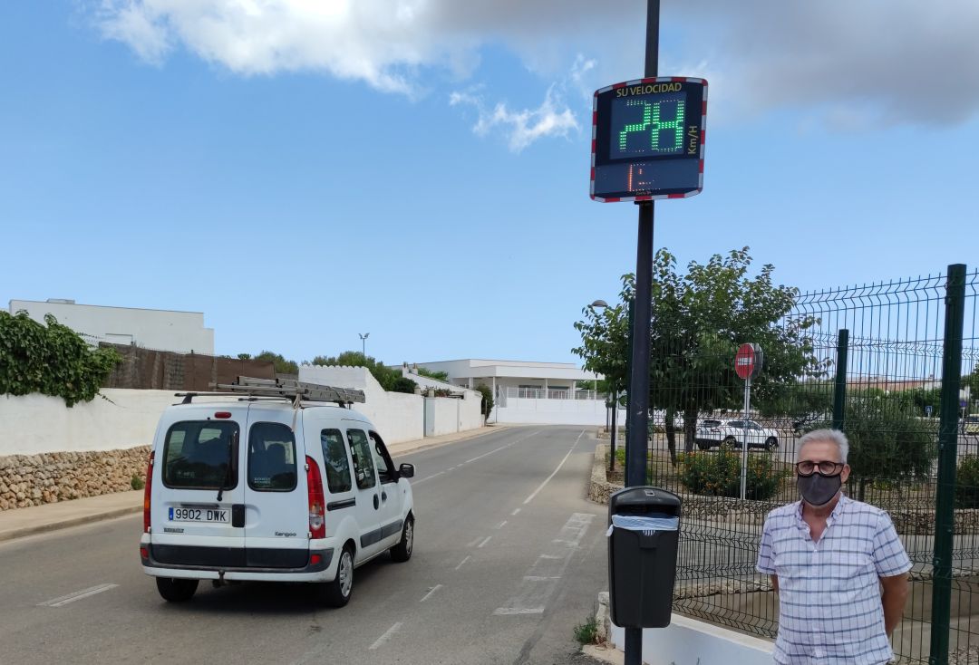 Els radars pedagògics indiquen la velocitat a la que circula cada vehicle Els radars pedagògics indiquen la velocitat a la que circula cada vehicle