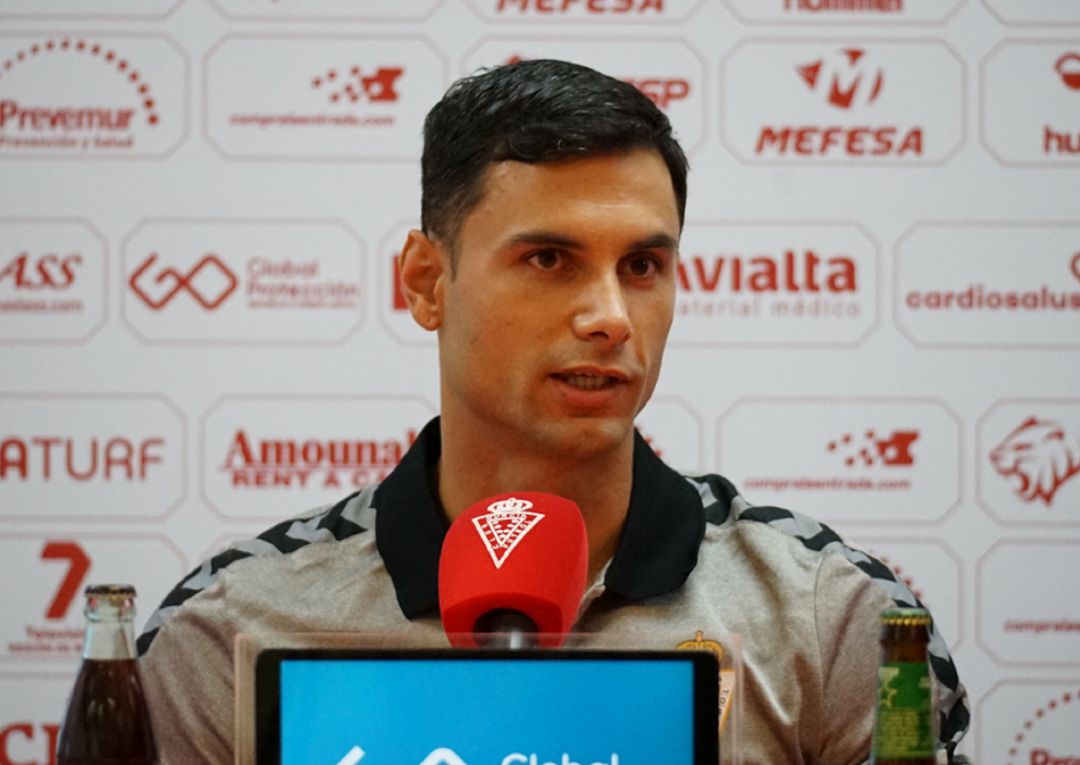 Miguel Serna en rueda de prensa Miguel Serna en rueda de prensa