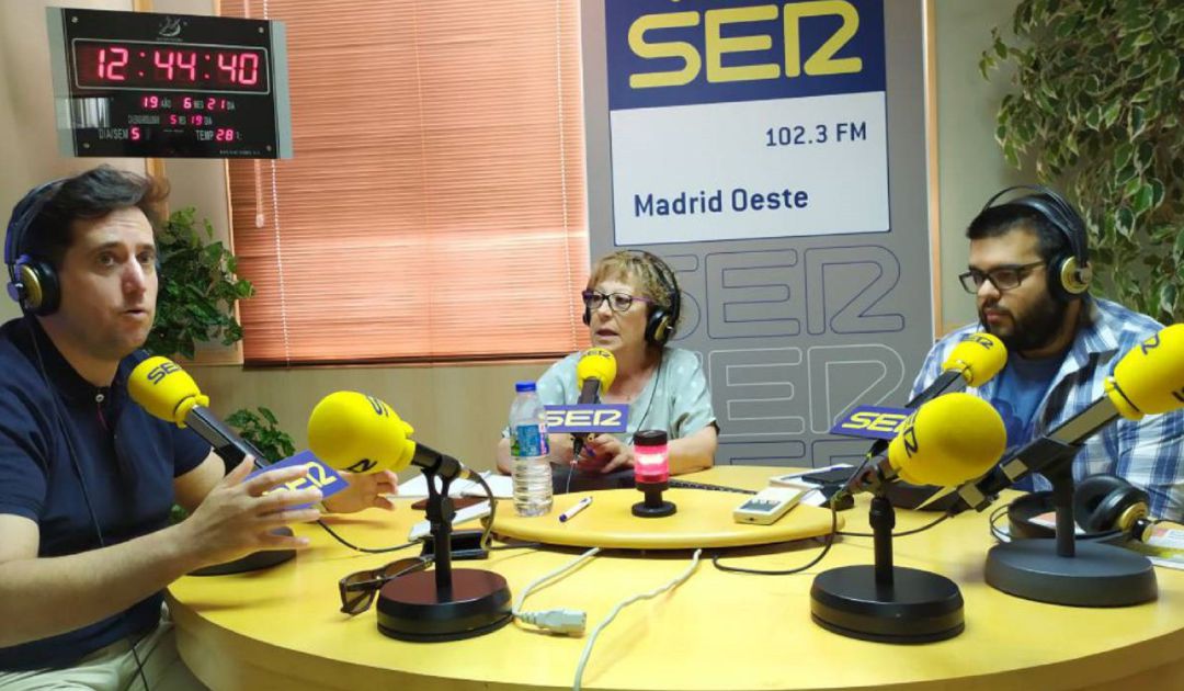 Los periodistas Gustavo Muñana, Elisa Blanco y Rubén Sánchez Los periodistas Gustavo Muñana, Elisa Blanco y Rubén Sánchez