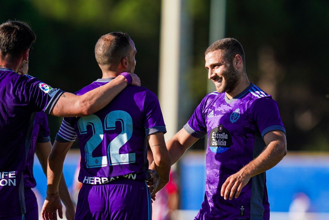El Real Valladolid goleó al Tordesillas El Real Valladolid goleó al Tordesillas