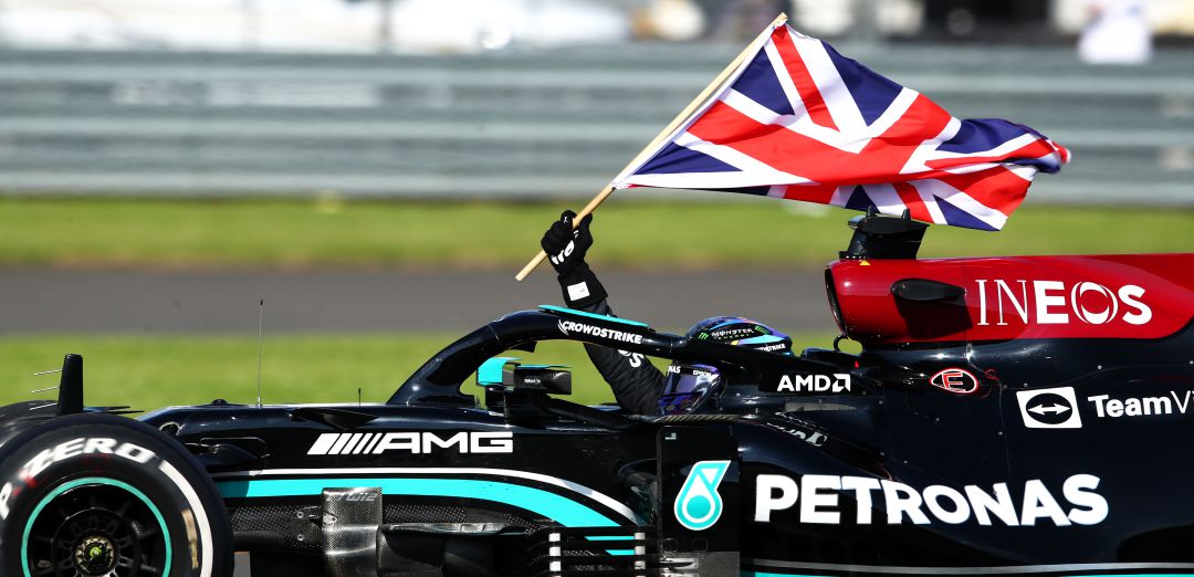 Hamilton celebra su victoria Hamilton celebra su victoria