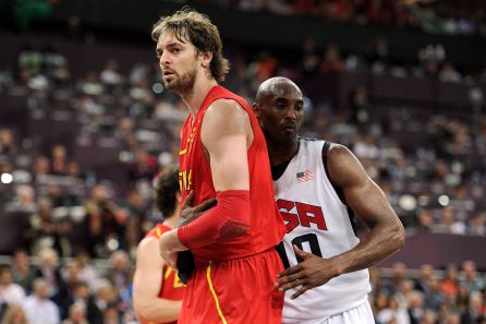 Pau Gasol y Kobe Bryant durante la final en Londres 2012 Pau Gasol y Kobe Bryant durante la final en Londres 2012