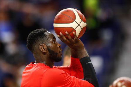 Usman Garuba durante un partido con la selección española de baloncesto Usman Garuba durante un partido con la selección española de baloncesto