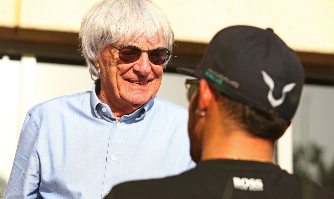 Bernie Ecclestone, junto a Lewis Hamilton en una imagen correspondiente a 2015. Bernie Ecclestone, junto a Lewis Hamilton en una imagen correspondiente a 2015.