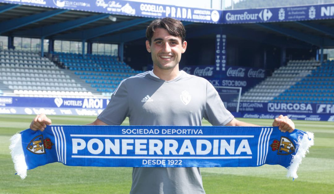 Ricard Pujol, nuevo jugador de la Ponferradina Ricard Pujol, nuevo jugador de la Ponferradina