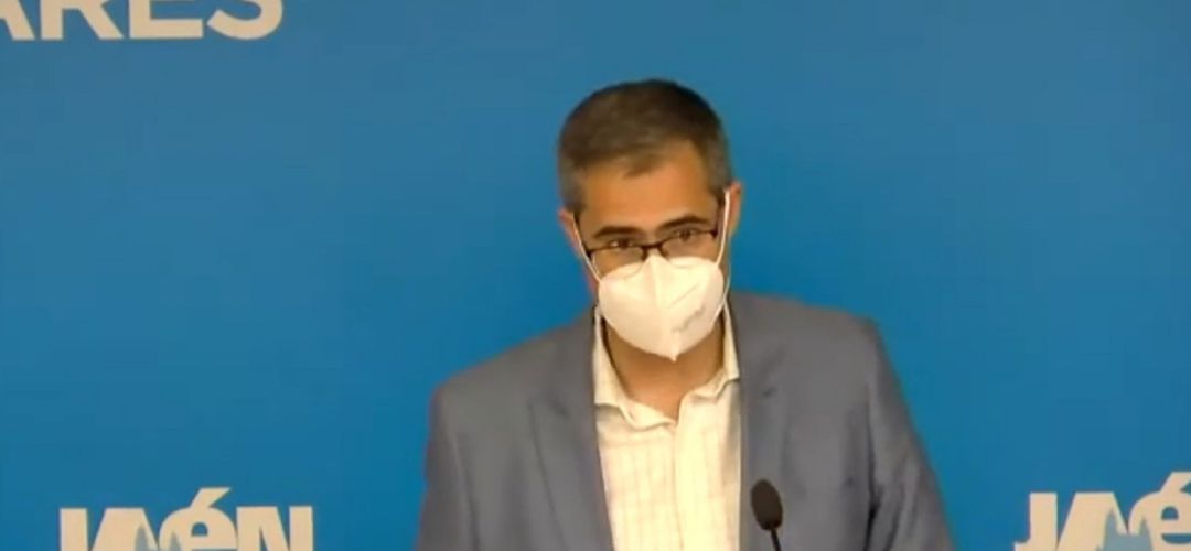 El concejal del PP Jesús Ortega, realiza balance de los dos años de gobierno del PSOE en el Ayuntamiento. El concejal del PP Jesús Ortega, realiza balance de los dos años de gobierno del PSOE en el Ayuntamiento.
