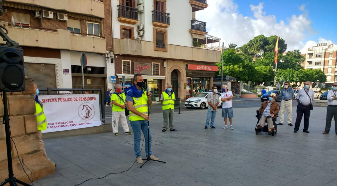 Plataforma Pensiones de Linares. Plataforma Pensiones de Linares.