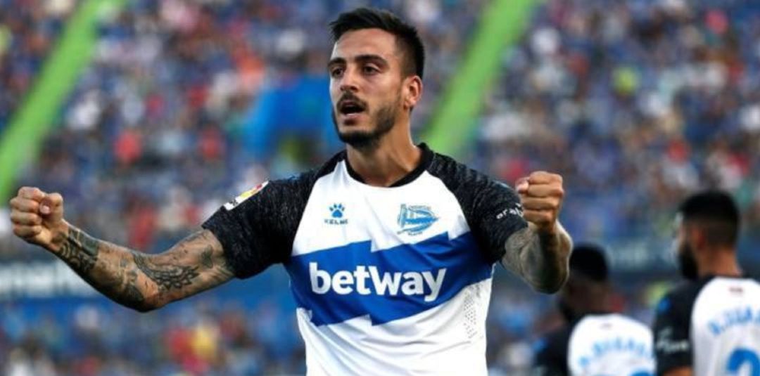Joselu tiene ganas de jugar en el Sevilla. Joselu tiene ganas de jugar en el Sevilla.