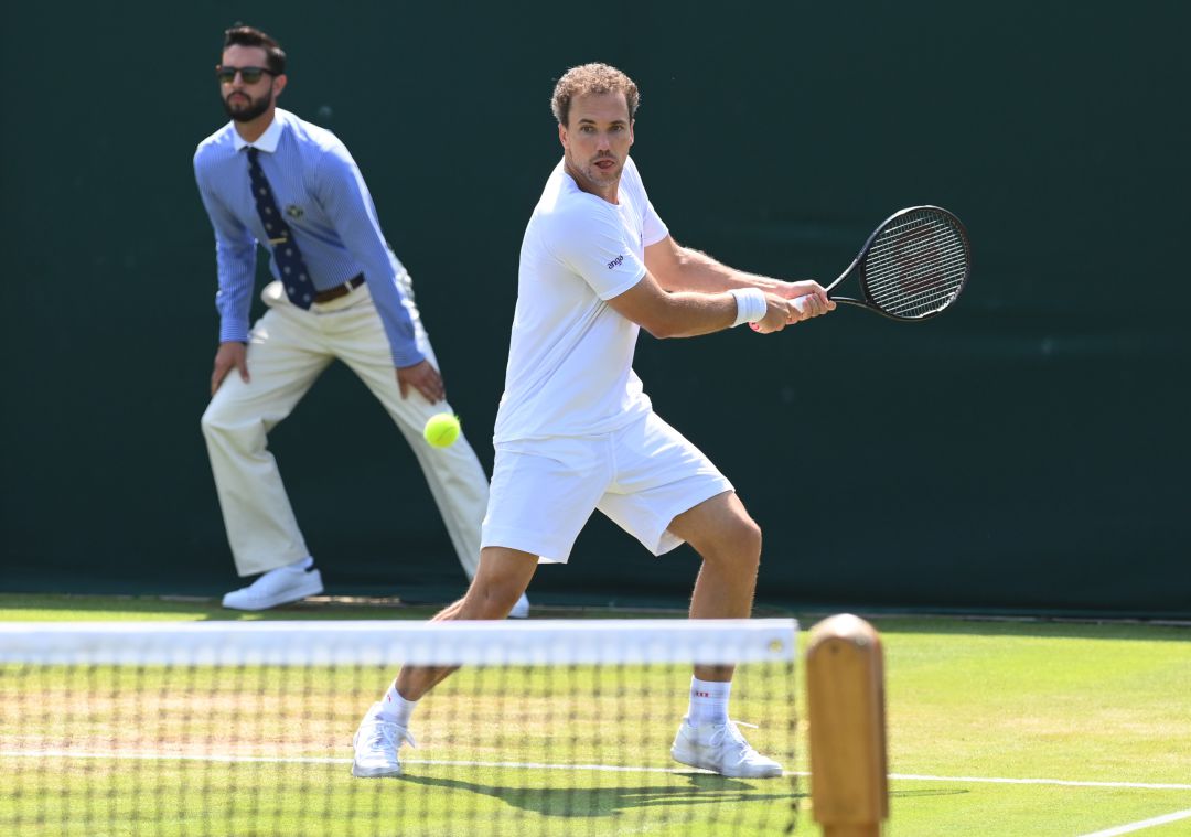 Bruno Soares durante un partido en Wimbledon Bruno Soares durante un partido en Wimbledon