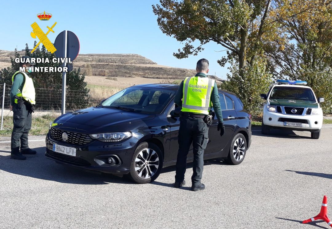El conductor fue detenido por circular ebrio y de forma temeraria El conductor fue detenido por circular ebrio y de forma temeraria