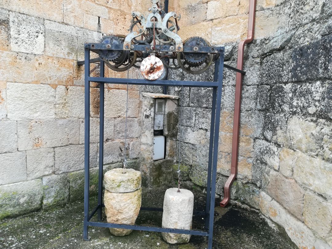 El de la iglesia de Valdeande es uno de los relojes mecánicos documentados de la RIbera El de la iglesia de Valdeande es uno de los relojes mecánicos documentados de la RIbera