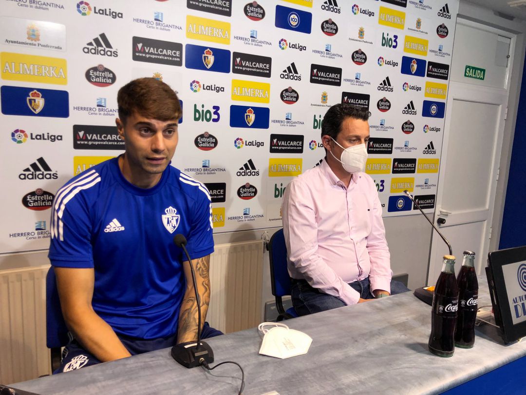 José Naranjo, nuevo futbolista de la Ponferradina, durante su presentación oficial José Naranjo, nuevo futbolista de la Ponferradina, durante su presentación oficial