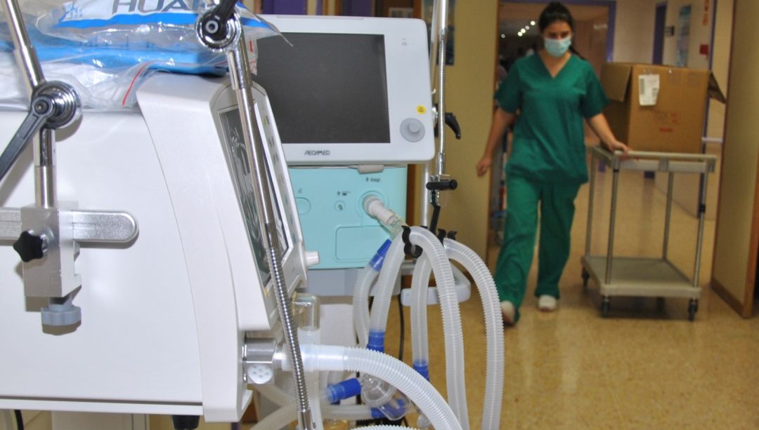 Imagen de personal sanitario en un hospital de Castelló. Imagen de personal sanitario en un hospital de Castelló.