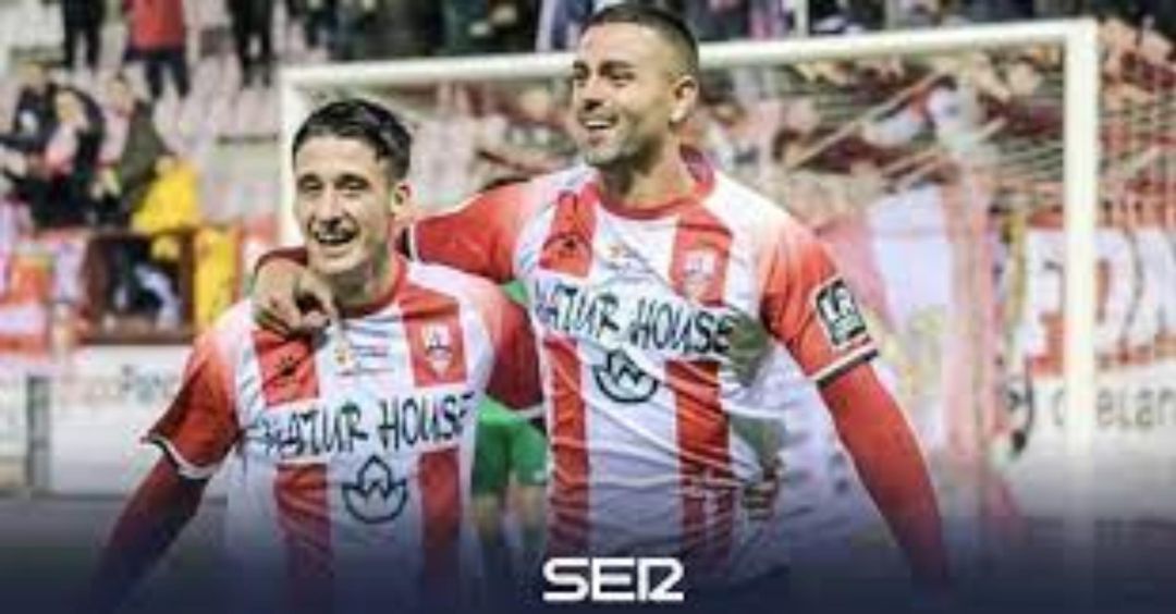 Ander Vitoria celebra un gol con la UD Logroñes Ander Vitoria celebra un gol con la UD Logroñes