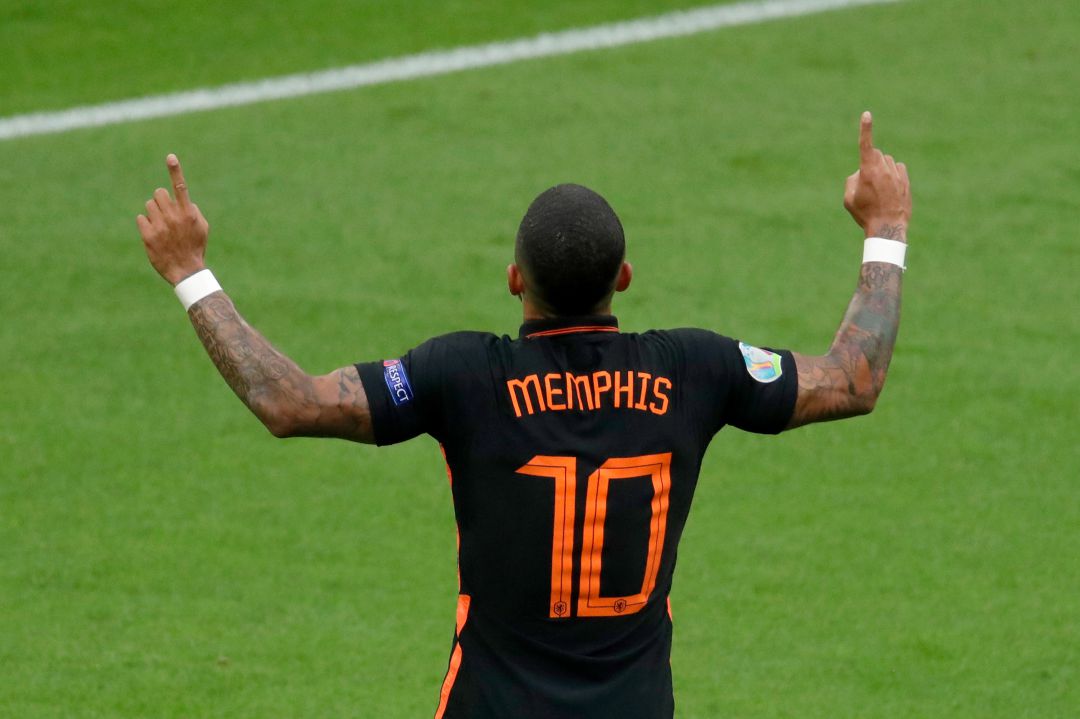 Memphis Depay celebrando un gol en la Eurocopa Memphis Depay celebrando un gol en la Eurocopa