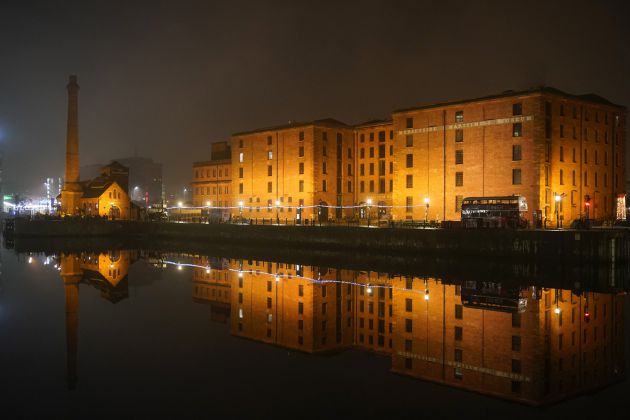 Nochevieja de 2020 en el puerto de Liverpool. Nochevieja de 2020 en el puerto de Liverpool.