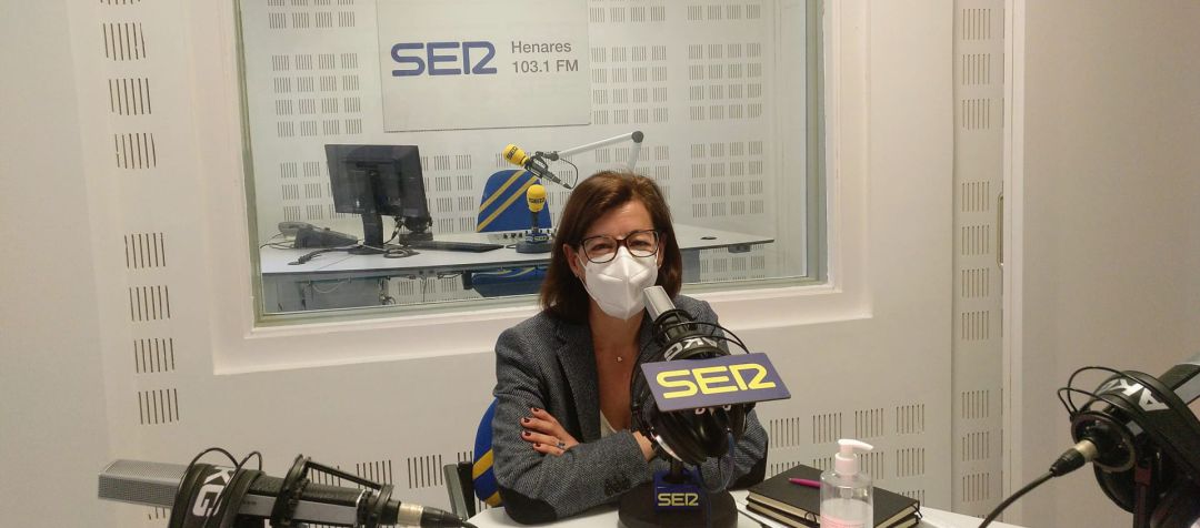 María Aranguren en los estudios de SER Henares. María Aranguren en los estudios de SER Henares.