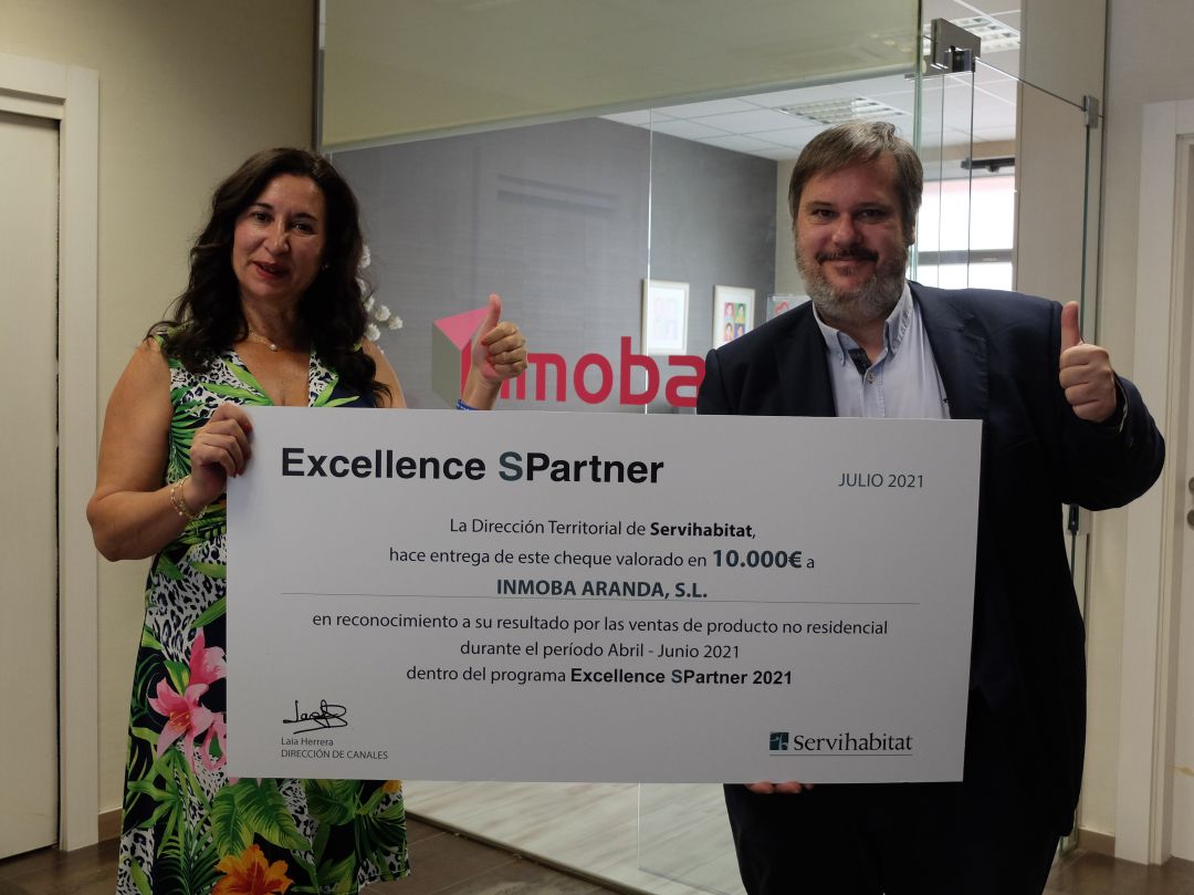 Inmoba Aranda recibe el premio Inmoba Aranda recibe el premio
