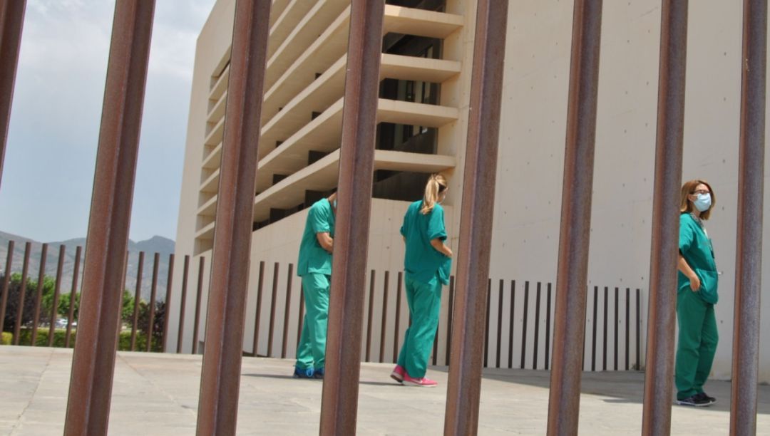 Imagen de personal sanitario en el punto de vacunación. Imagen de personal sanitario en el punto de vacunación.