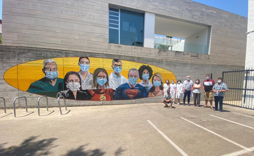 Mural en el Centro de Salud de Bellreguard Mural en el Centro de Salud de Bellreguard