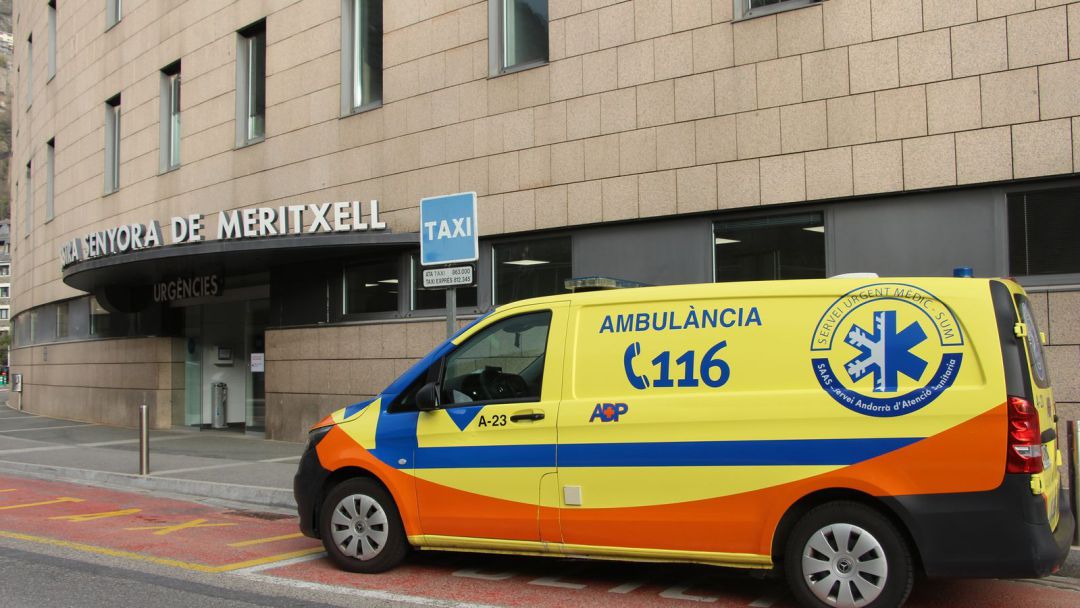 En total, a l'Hosptital són set persones, cinc en aquest espai i dos més la Unitat de Cures Intensives on requereixen de ventilació mecànica En total, a l'Hosptital són set persones, cinc en aquest espai i dos més la Unitat de Cures Intensives on requereixen de ventilació mecànica