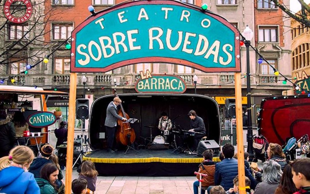 'La barraca' es uno de los escenarios de la compañía Teatro sobre ruedas. 'La barraca' es uno de los escenarios de la compañía Teatro sobre ruedas.