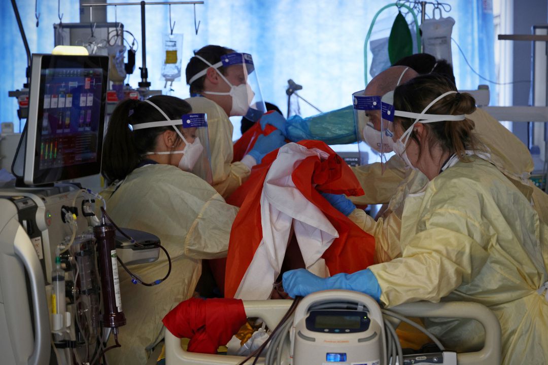 Un ciudadano británico da positivo por coronavirus 43 veces. Un ciudadano británico da positivo por coronavirus 43 veces.