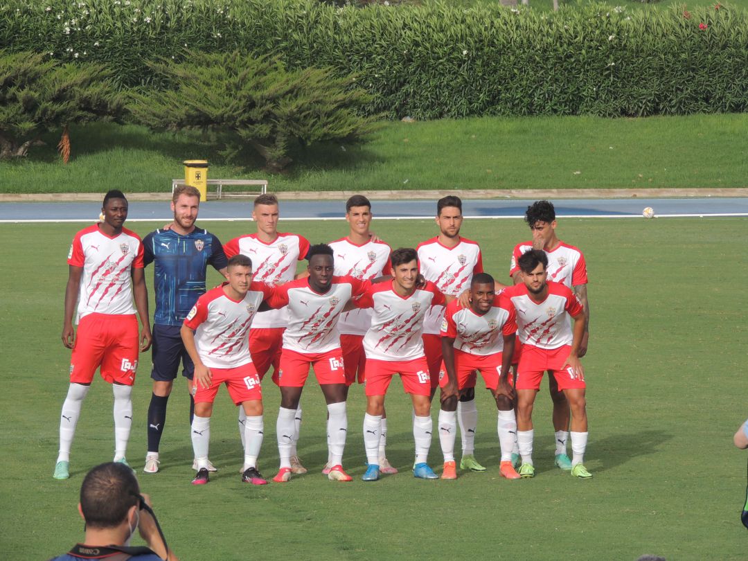 El once del Almería. El once del Almería.