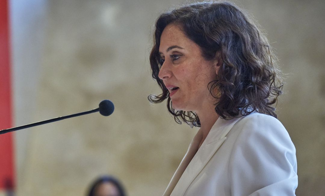 La presidenta de la Comunidad de Madrid, Isabel Díaz Ayuso, se dirige a los medios después de que el ‘Paisaje de la Luz’ haya logrado ser inscrito como Patrimonio Mundial por la Unesco. La presidenta de la Comunidad de Madrid, Isabel Díaz Ayuso, se dirige a los medios después de que el ‘Paisaje de la Luz’ haya logrado ser inscrito como Patrimonio Mundial por la Unesco.