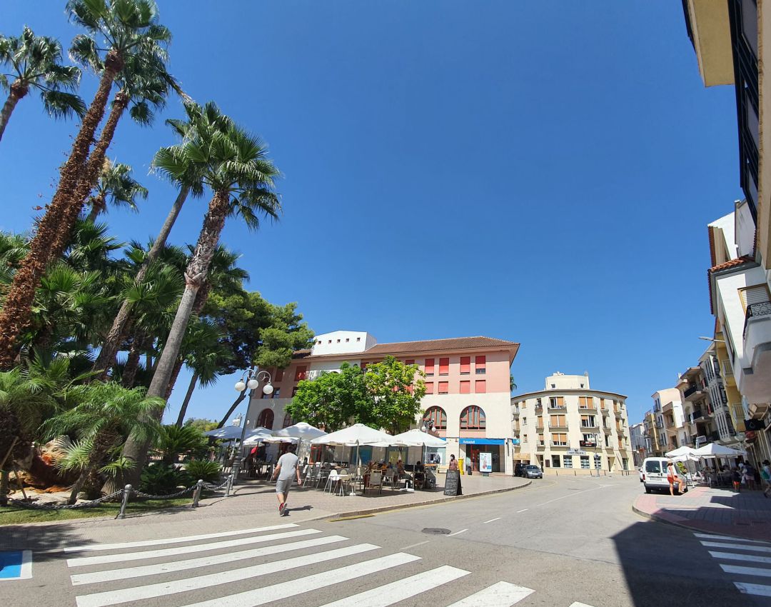 Teulada, Plaza del Ayuntamiento. Teulada, Plaza del Ayuntamiento.