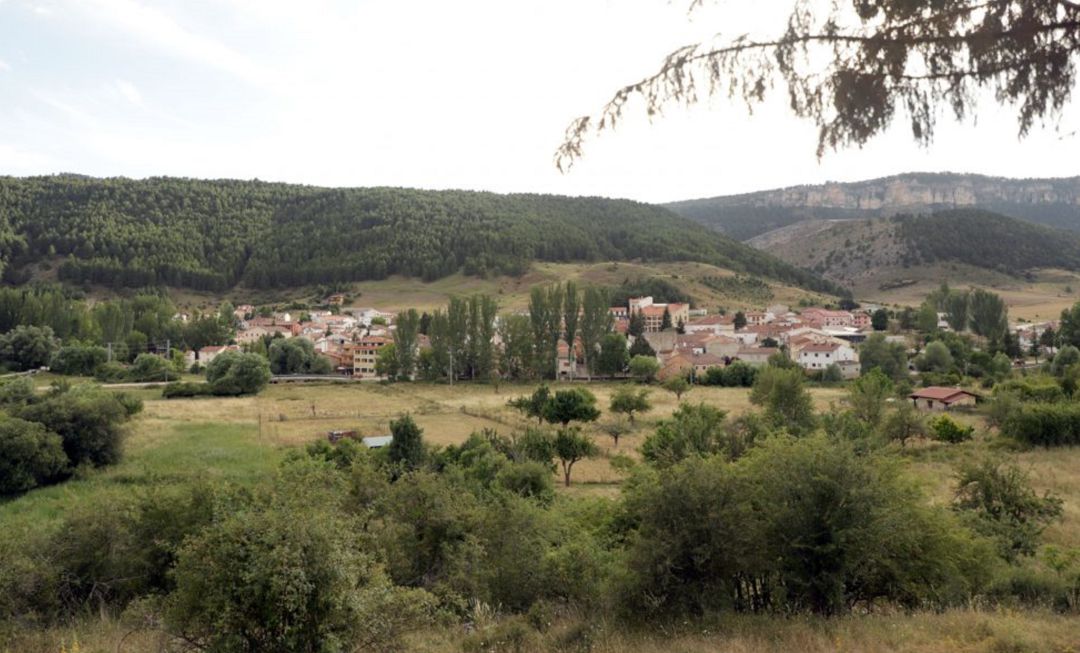 Vista panorámica de Tragacete (Cuenca). Vista panorámica de Tragacete (Cuenca).