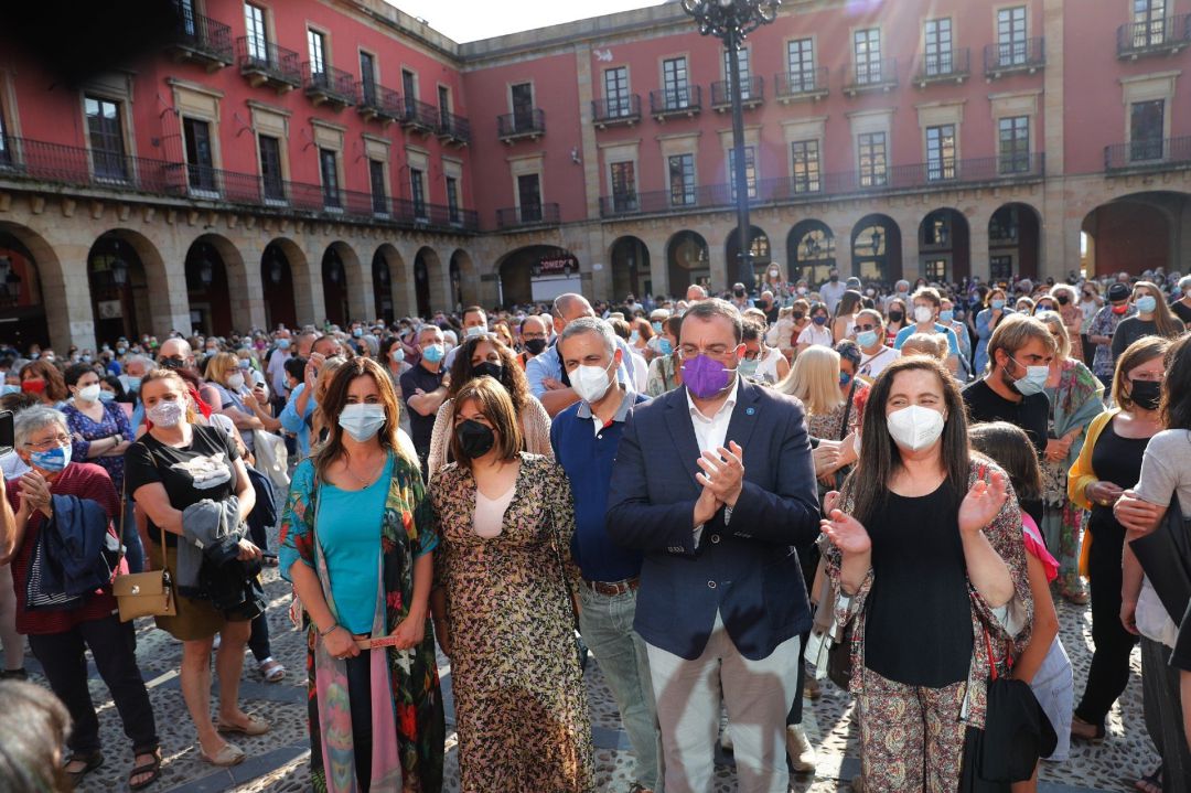Concentración en apoyo a las mujeres agredidas sexualmente en Gijón. Concentración en apoyo a las mujeres agredidas sexualmente en Gijón.