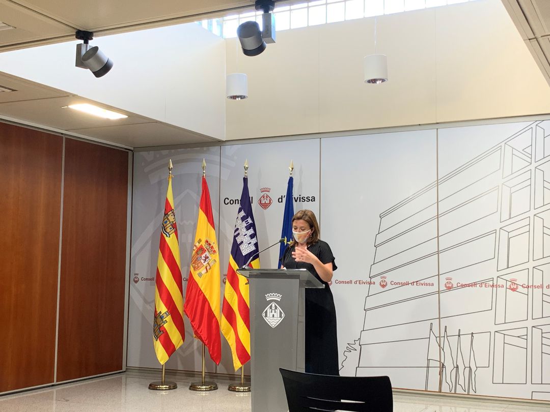 Mercedes Garrido, durante una visita en el Consell de Ibiza Mercedes Garrido, durante una visita en el Consell de Ibiza