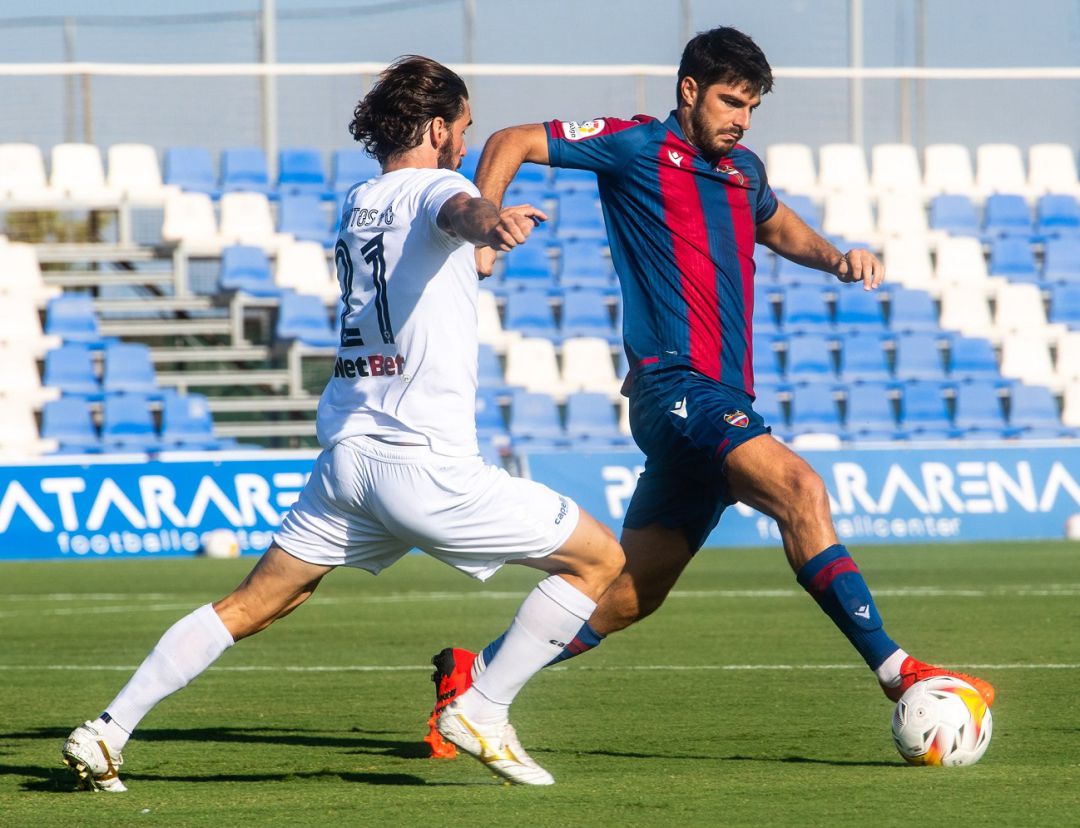 Melero ante el Atromitos Melero ante el Atromitos