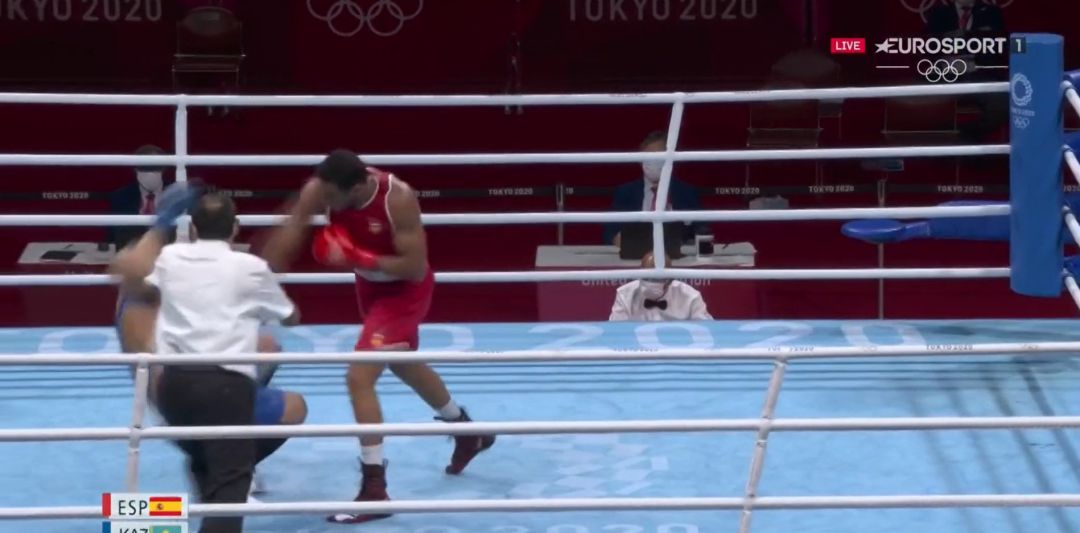 Emmanuel Reyes tumba al vigente subcampeón olímpico Emmanuel Reyes tumba al vigente subcampeón olímpico