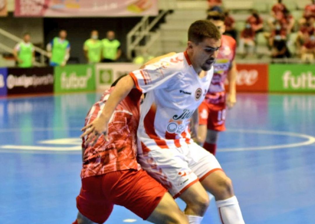 Mellado durante el último derbi contra ElPozo Murcia Mellado durante el último derbi contra ElPozo Murcia