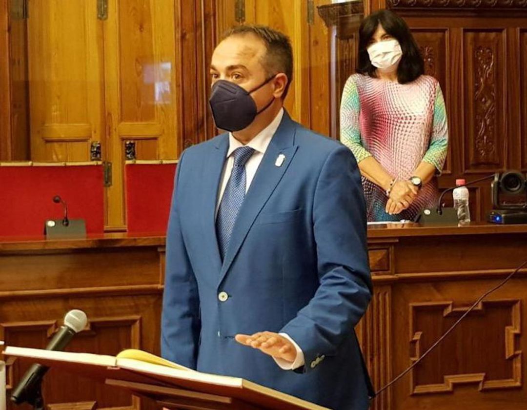 Luis Miguel López, alcalde de Sabiote, promete el cargo de diputado provincial Luis Miguel López, alcalde de Sabiote, promete el cargo de diputado provincial