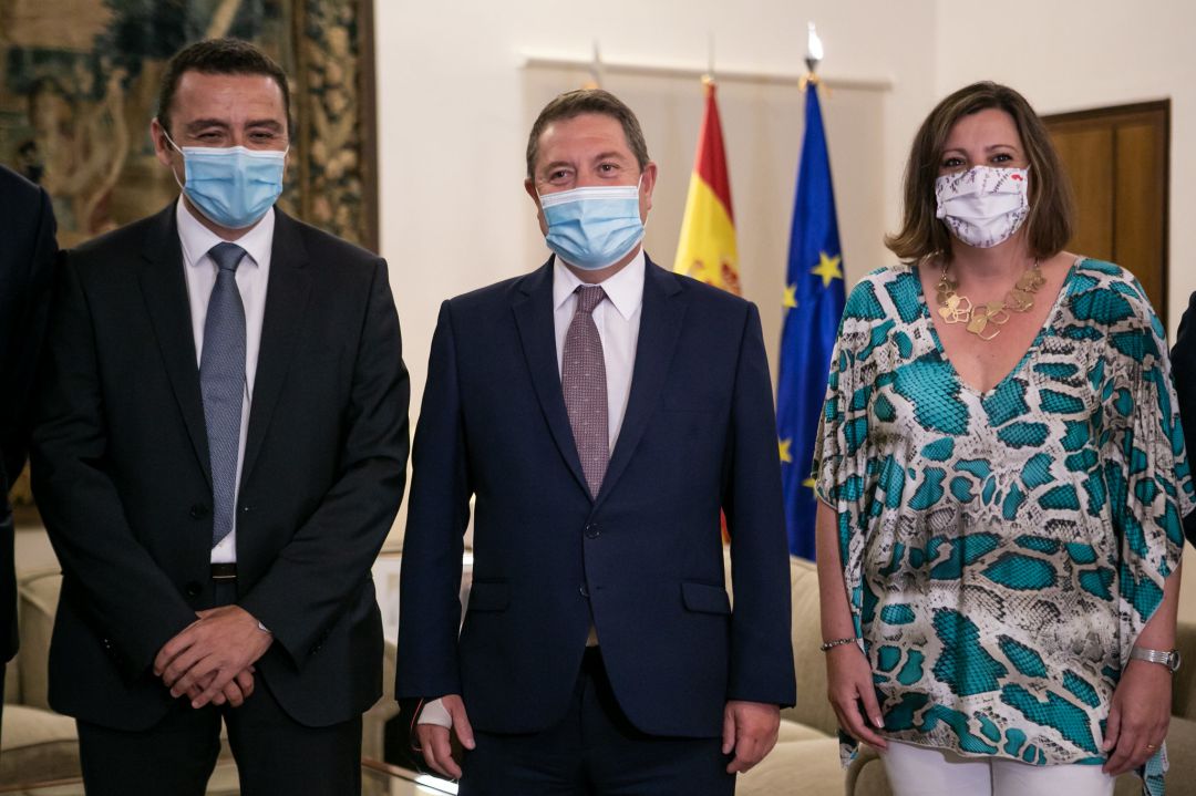 El CEO de 'Everis' España, Sergi Biosca, ha dado a conocer el proyecto al presidente de Castilla-La Mancha y la consejera de Economía El CEO de 'Everis' España, Sergi Biosca, ha dado a conocer el proyecto al presidente de Castilla-La Mancha y la consejera de Economía