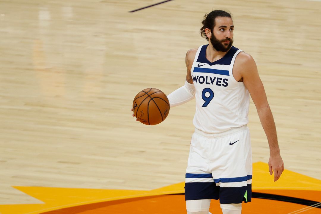 Ricky Rubio en un partido con Minnesota Timberwolves Ricky Rubio en un partido con Minnesota Timberwolves