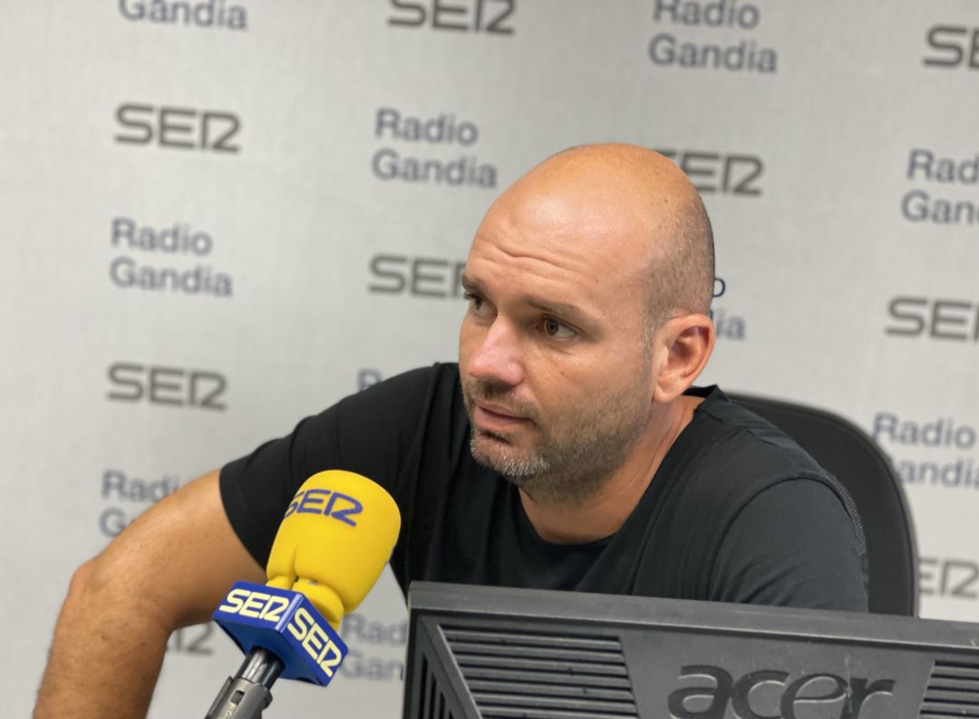 Juanvi Escolano en Radio Gandia SER Juanvi Escolano en Radio Gandia SER