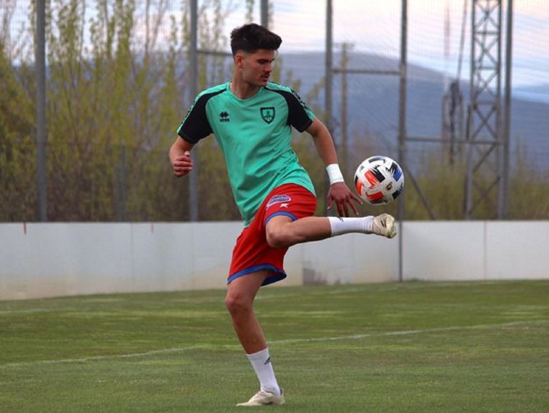 El centrocampista navarro, Mario García, durante su etapa en el Numancia. El centrocampista navarro, Mario García, durante su etapa en el Numancia.