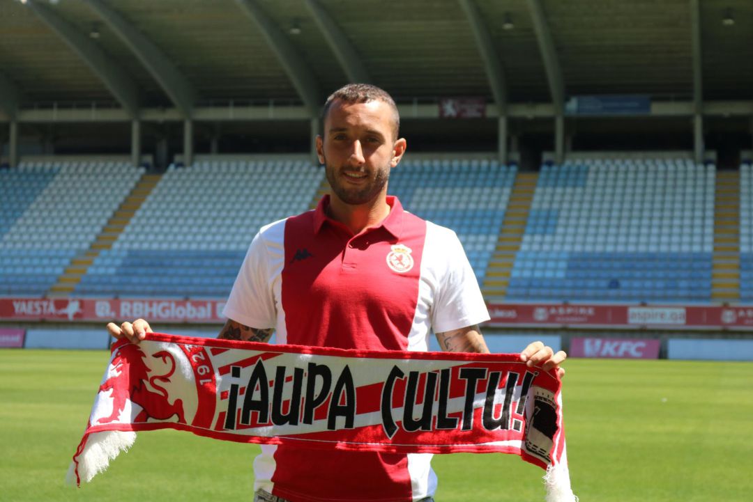 Jon Ander defenderá la camiseta de la Cultural las dos próximas temporadas Jon Ander defenderá la camiseta de la Cultural las dos próximas temporadas
