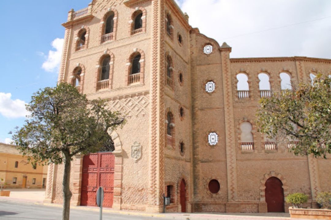 Plaza de toros de Caudete Plaza de toros de Caudete